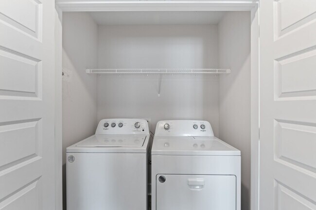 Building Photo - 9483 Nature Crk Cir