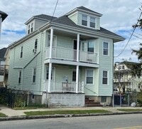 Building Photo - 831 Belleville Ave