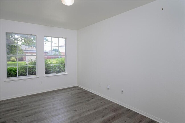 Building Photo - 603 Constellation Dr