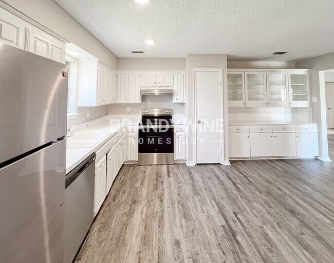 Building Photo - 1206 Misty Way