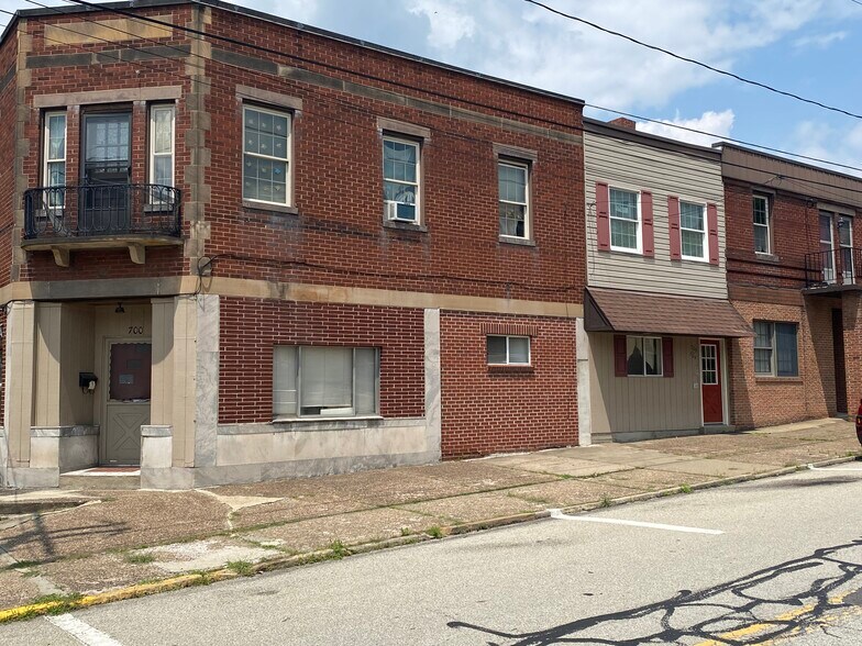 Building Photo - 700 Brinton Ave