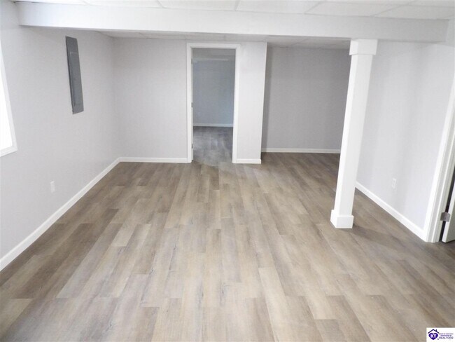 Building Photo - 593 Charlemagne Blvd