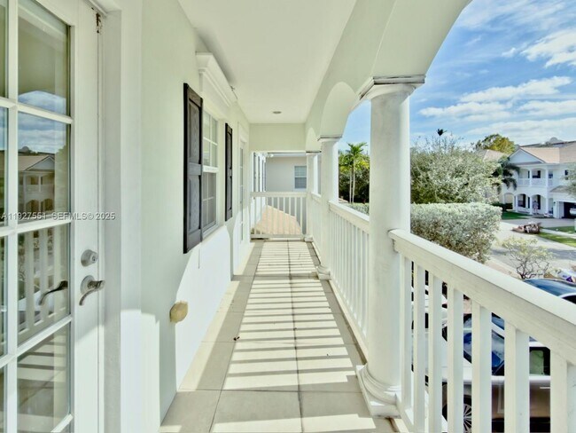 Building Photo - 1317 SW 23rd St