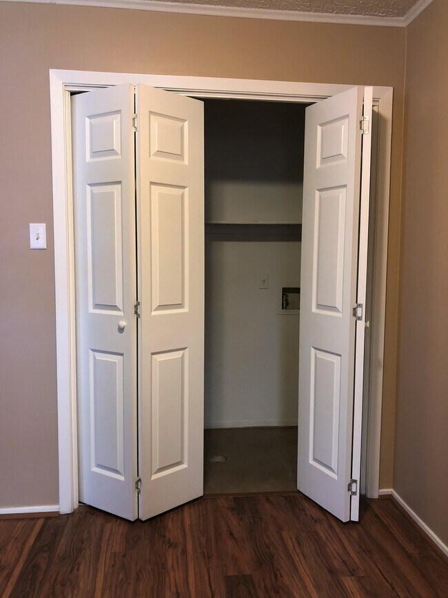 Building Photo - 3502CU