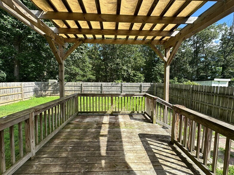 Building Photo - 639 Fordville Rd