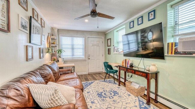 Building Photo - 117 Newport Ct