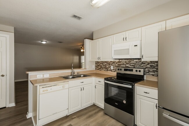 Building Photo - 454 Summer Sails Dr