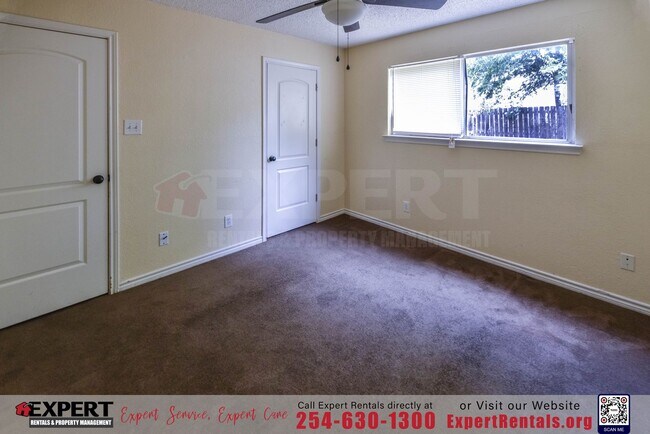 Building Photo - 3-Bedroom Home with a Big Backyard in Kill...