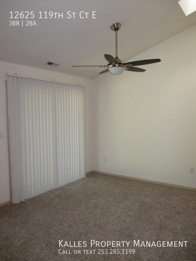 Building Photo - Beautiful 3 Bed 2 Bath Duplex in Puyallup