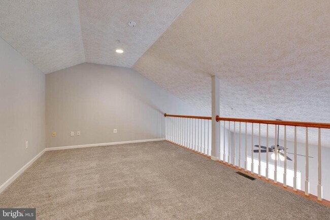 Building Photo - 3318 Hibiscus Ct