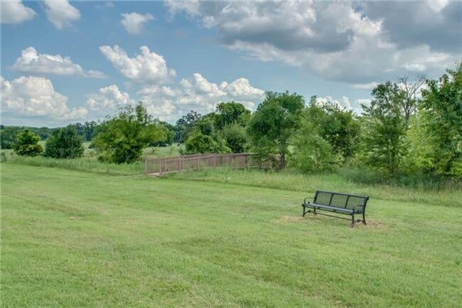 Building Photo - Awesome 2BE/2BA in the Carothers Farms!!