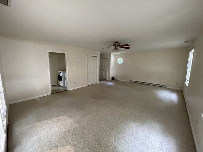 Building Photo - 2858 Powell Creek Dr