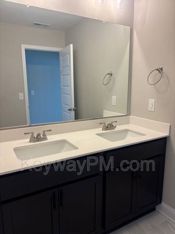 Building Photo - 2065 Denmark Ave SE