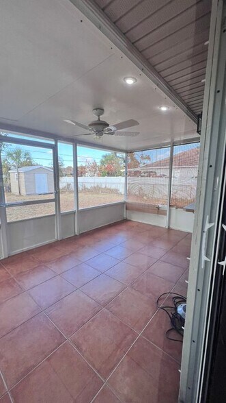 Building Photo - 581 SW Banks Terrace