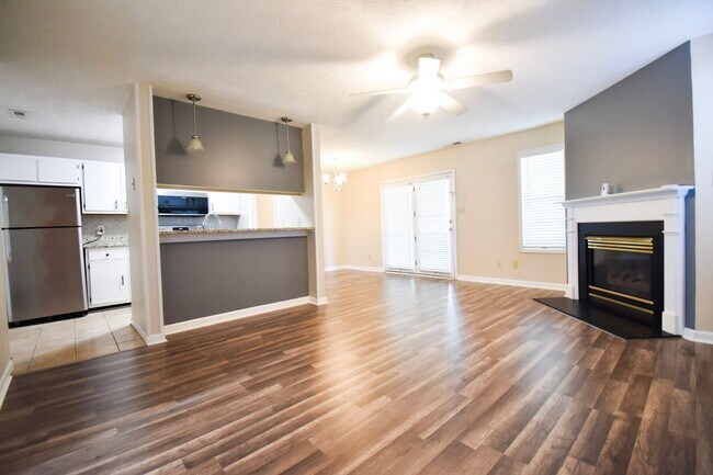 Building Photo - 2 Bedroom 2 Bathroom Apartment