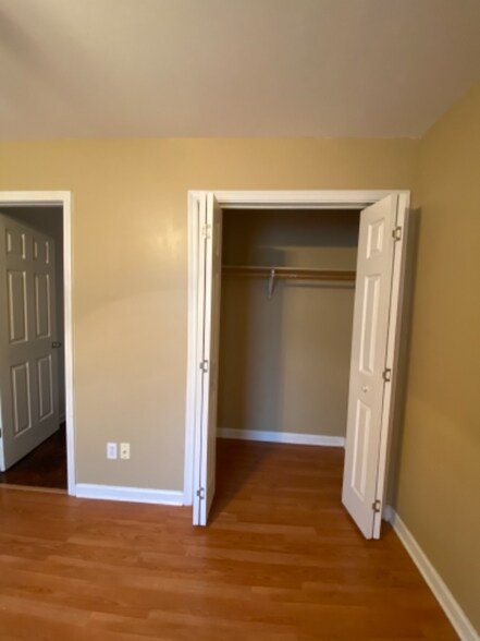 Building Photo - 360 Andre Ave