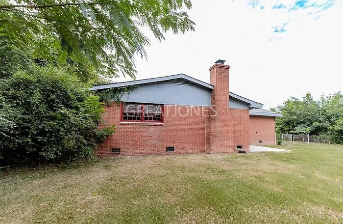 Building Photo - 603 Regina Dr