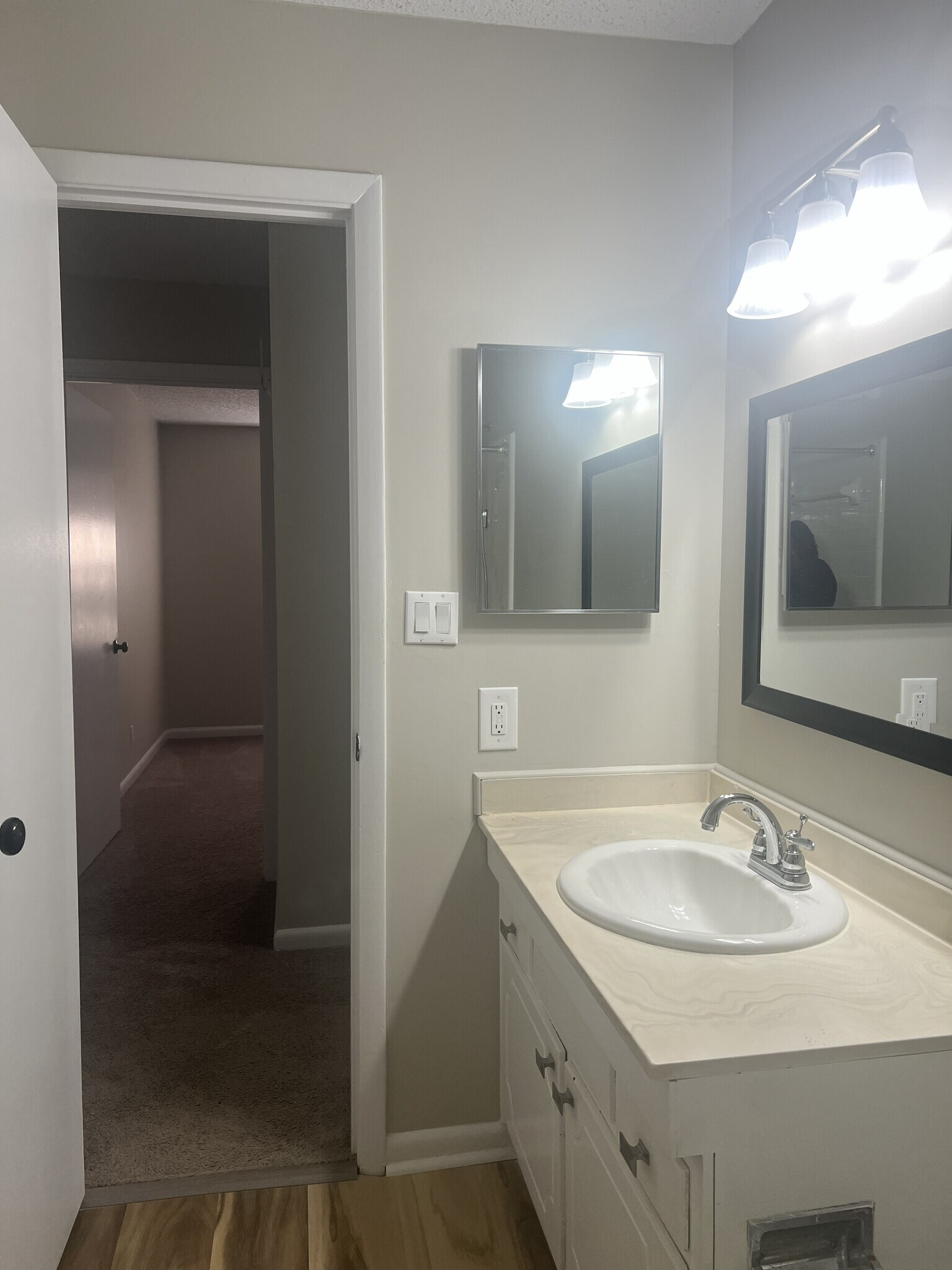 Building Photo - 595 Winding Creek Rd