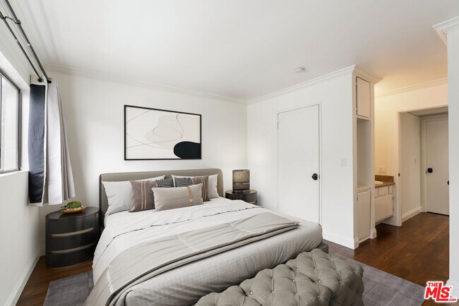 Building Photo - 2500 Abbot Kinney Blvd