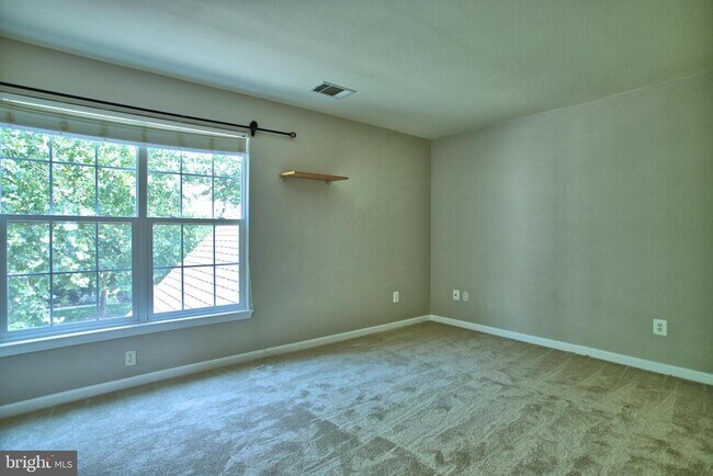Building Photo - 19763 Estancia Terrace