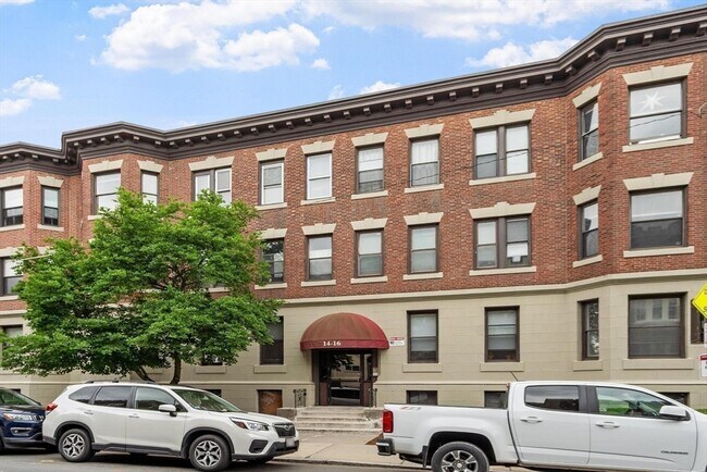 Building Photo - 16 Glenville Ave