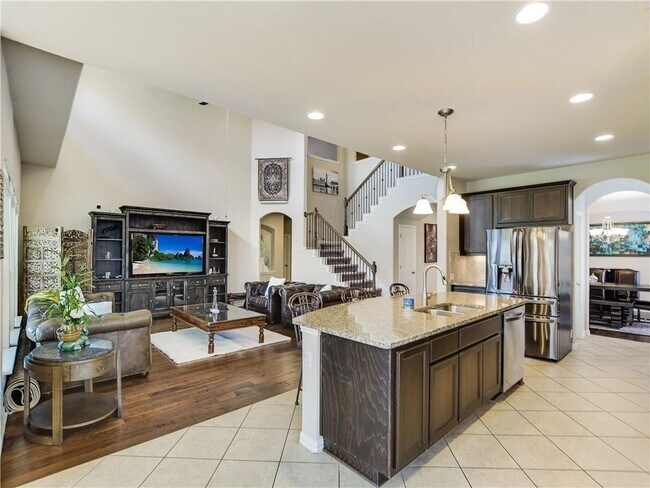 Building Photo - 137 Nantucket Cir