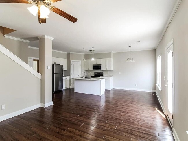 Building Photo - 4419 Castellon Way