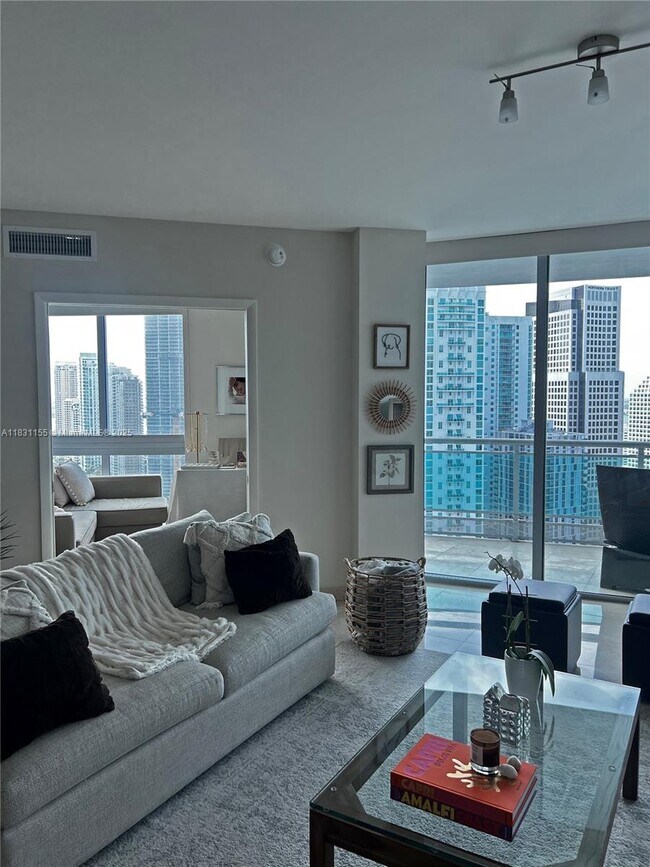 Building Photo - 350 S Miami Ave