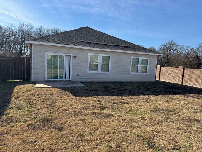 Building Photo - 783 Crestridge Dr