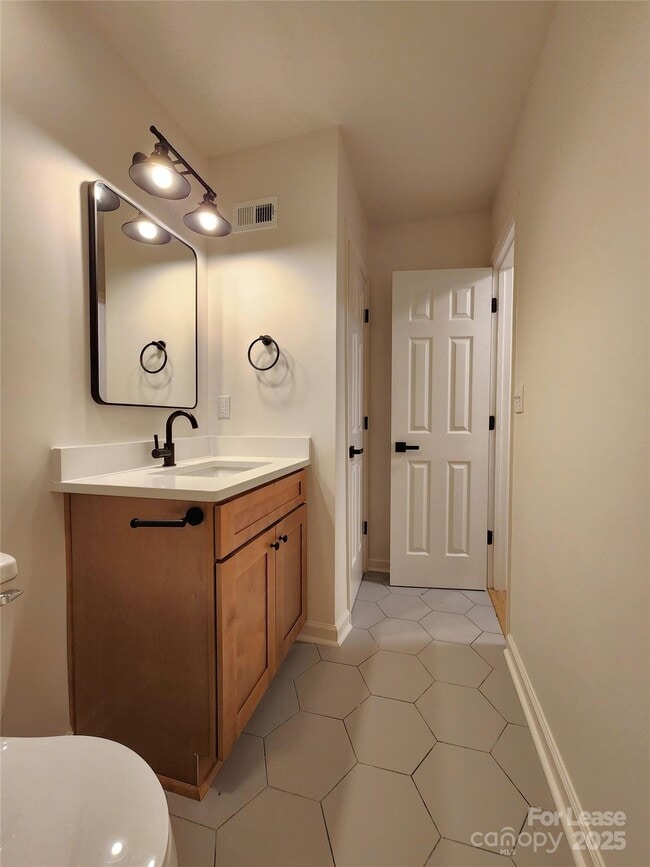 Building Photo - 8637 Crows Nest Ln