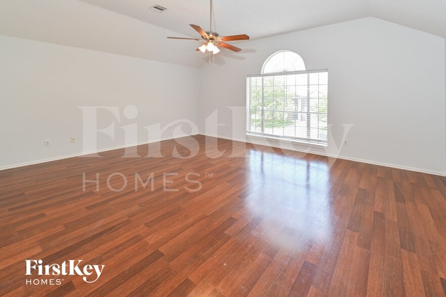 Building Photo - 11125 31st Ave N