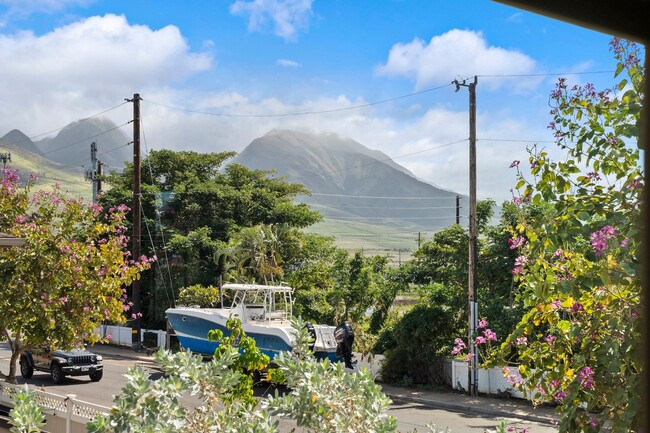 Building Photo - Kahoma Village: Fully furnished 4-bedroom, 2.5-bath home