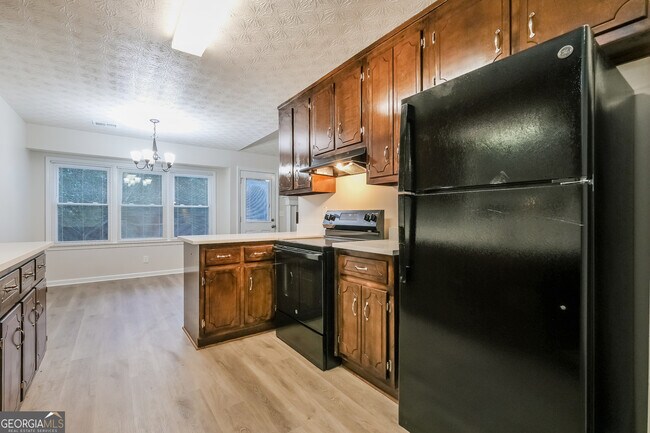 Building Photo - 70 Millcrest Dr