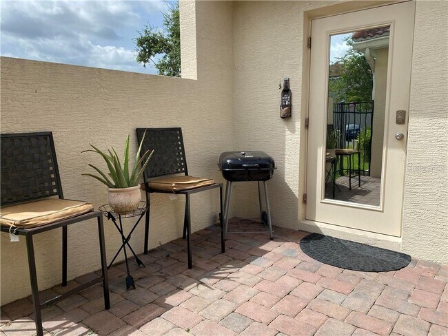 Building Photo - 2923 Puerta Del Sol Blvd