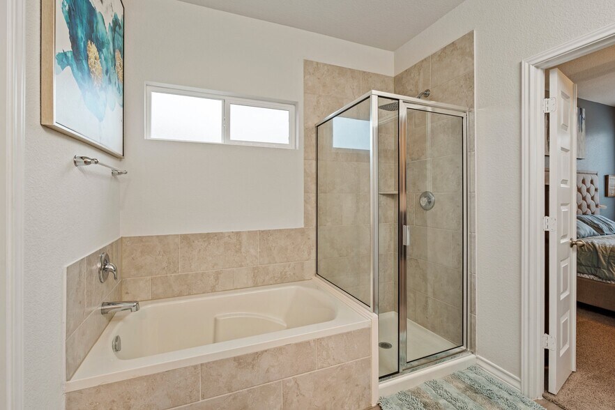 Building Photo - 512 Steele Shallows