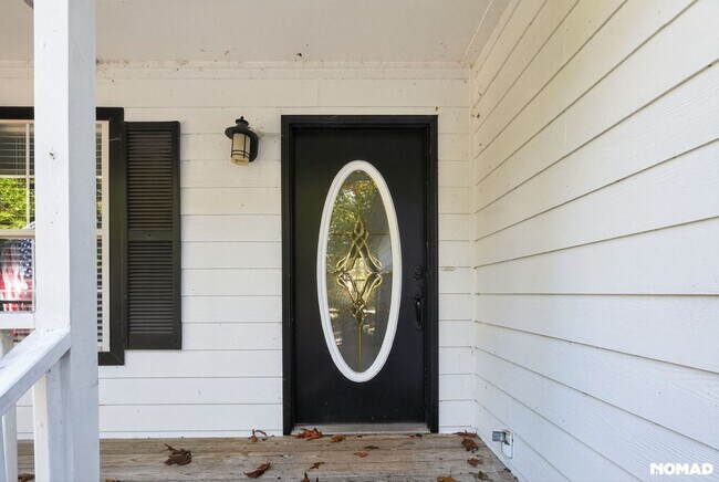 Building Photo - 198 Lakeview Dr