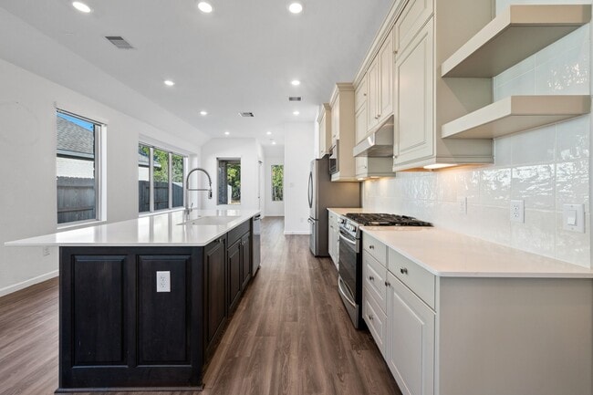 Building Photo - 4327 Camden Spgs Trl