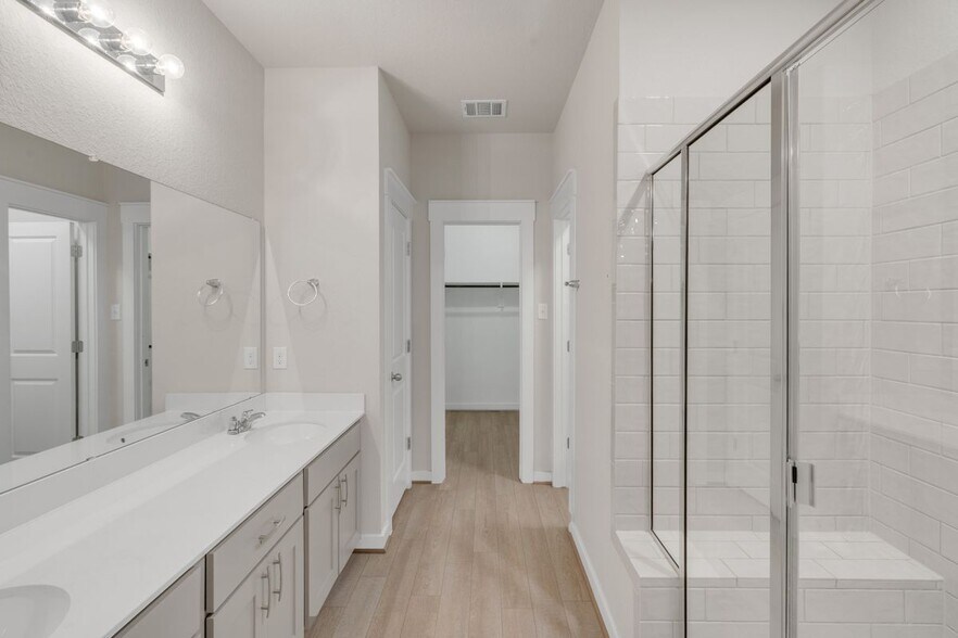 Building Photo - 17104 Crane Fly Dr