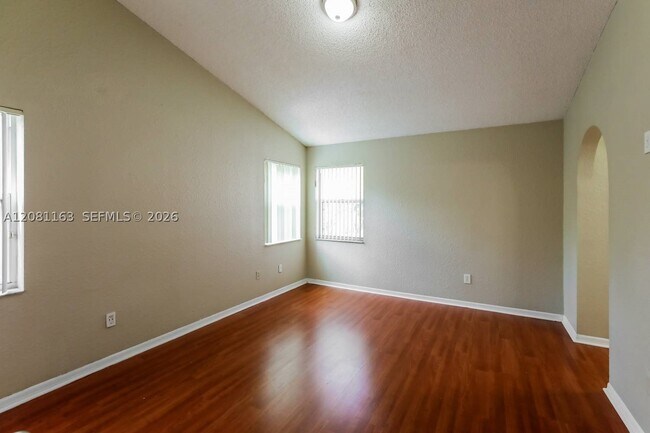 Building Photo - 1614 SW 158th Terrace