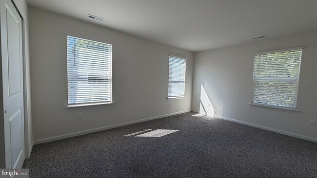 Building Photo - 78 Tansboro Rd