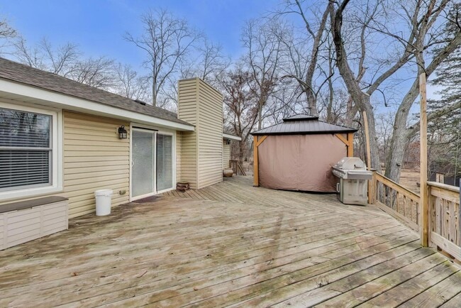 Building Photo - 1127 Timber Trails Rd