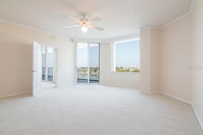 Building Photo - 1 Seaside Ln