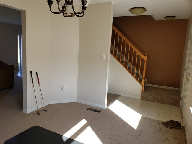 Building Photo - 714 Linden Creek