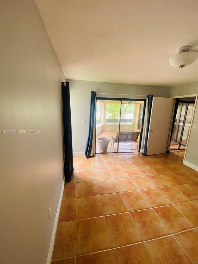 Building Photo - 8810 SW 123rd Ct