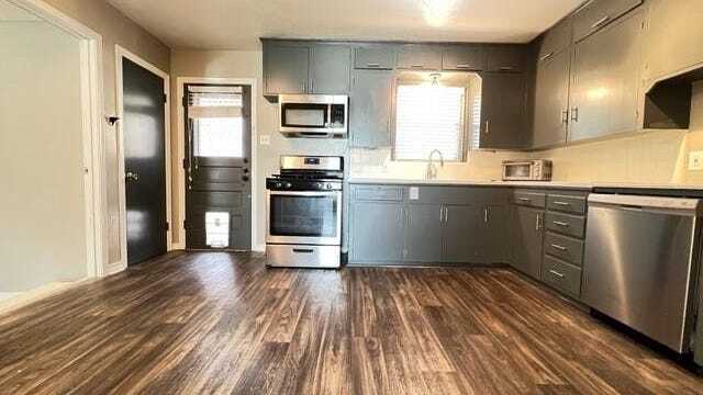 Building Photo - 10263 Casa View Dr