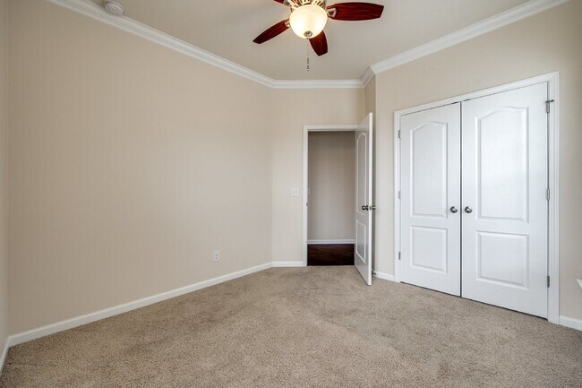 Building Photo - "Spacious 4-Bedroom Retreat with 3 Full Ba...