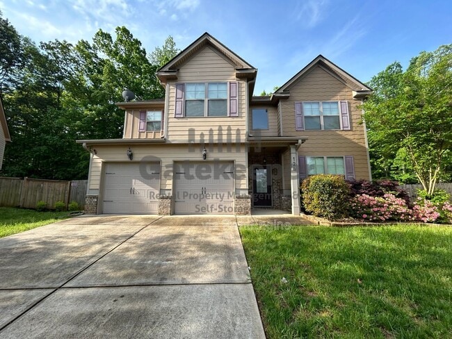 Building Photo - 124 Village Pl