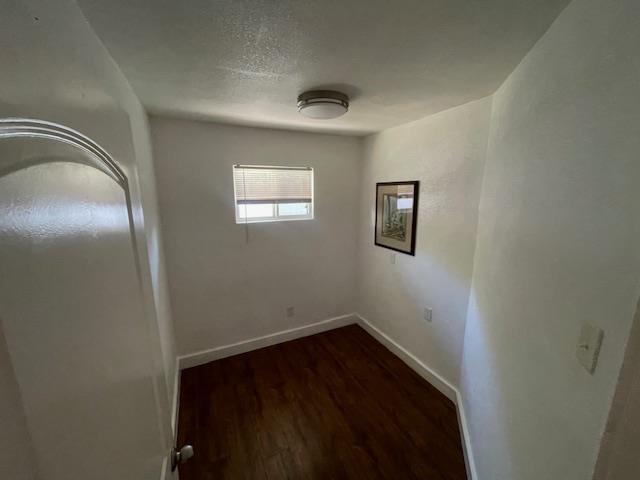 Building Photo - 1113 E 3rd St