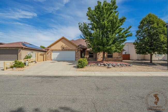Building Photo - 3090 Aberdeen Ln