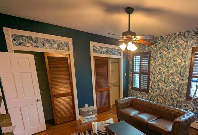 Building Photo - 2005 S 13th St